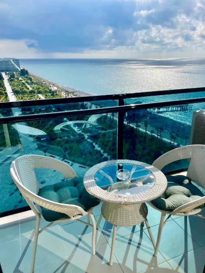Sea View Apartments Orbi Beach Tower Batumi Exteriér fotografie