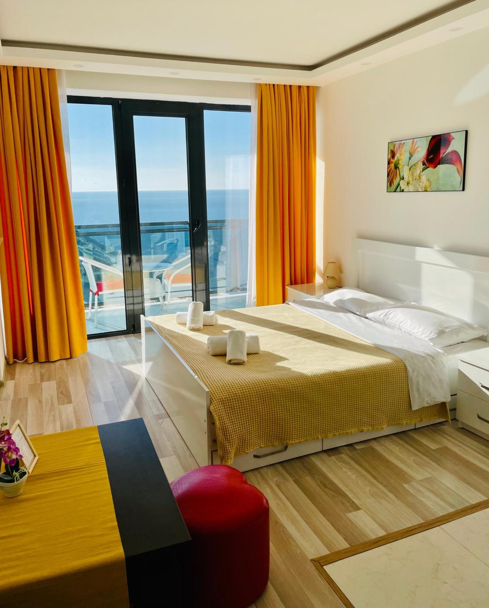 Sea View Apartments Orbi Beach Tower Batumi Exteriér fotografie