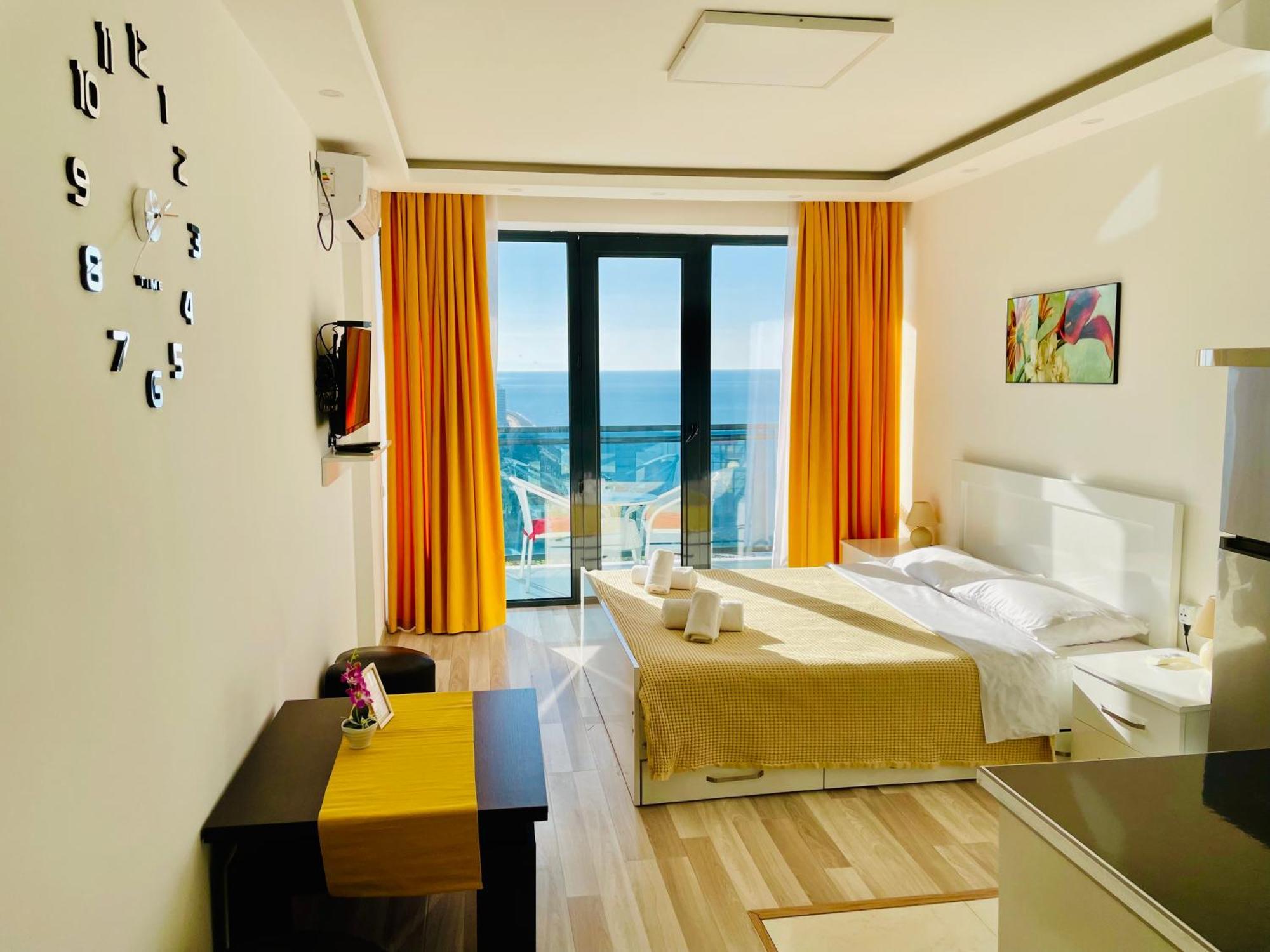 Sea View Apartments Orbi Beach Tower Batumi Exteriér fotografie
