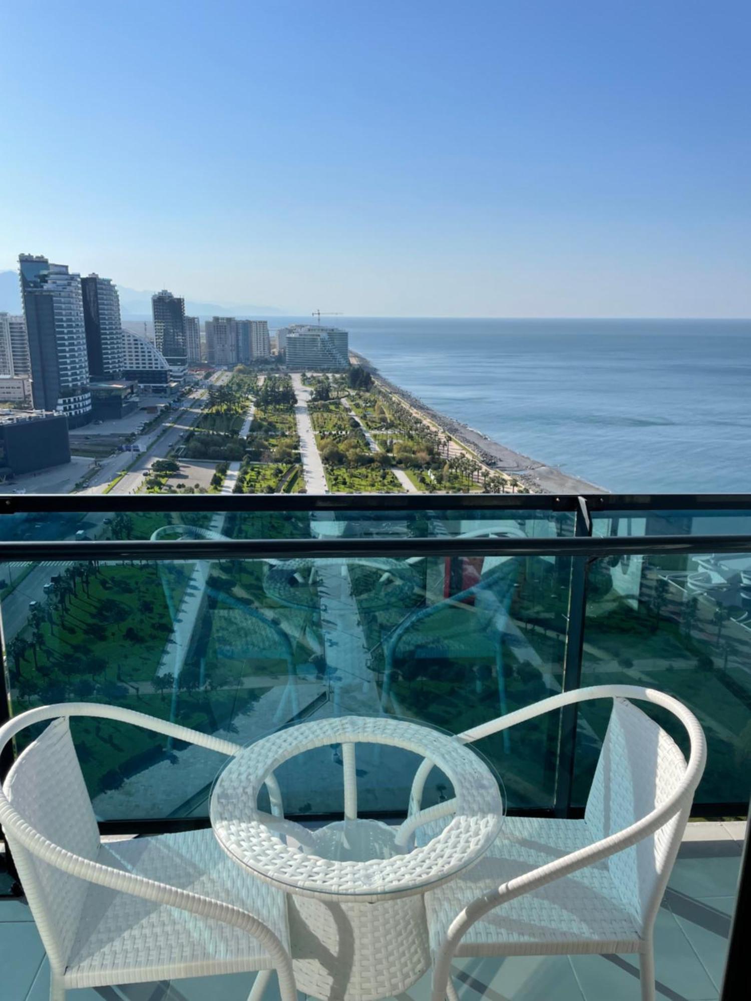 Sea View Apartments Orbi Beach Tower Batumi Exteriér fotografie